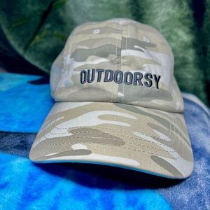 Authentic white camouflage State of mind “outdoorsy” hat